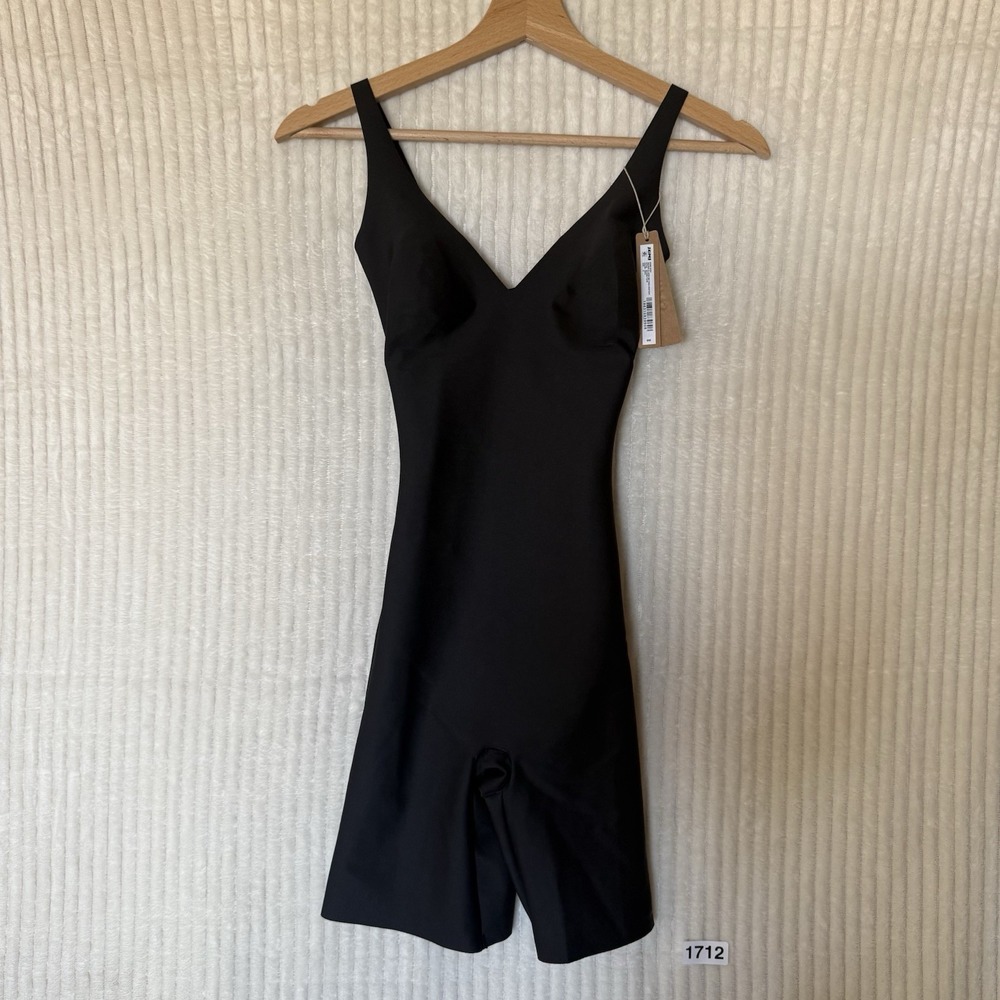 SKIMS Elegant Black V-Neck Bodysuit